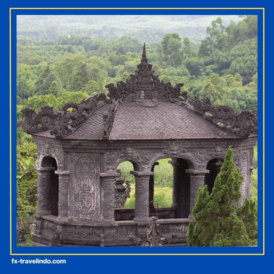 Wisata ke Khai Dinh Tomb